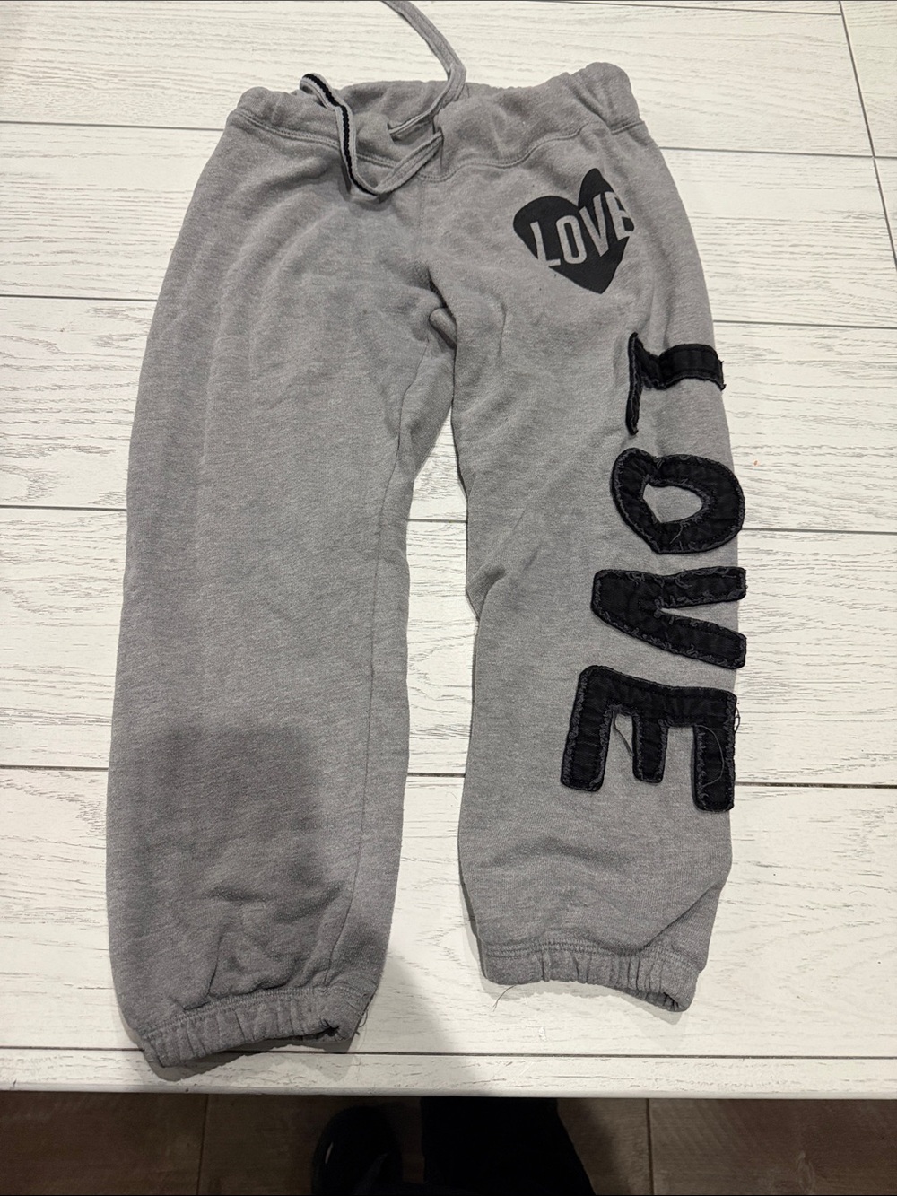 Kids Grey 'LOVE' Appliqué Sweatpants